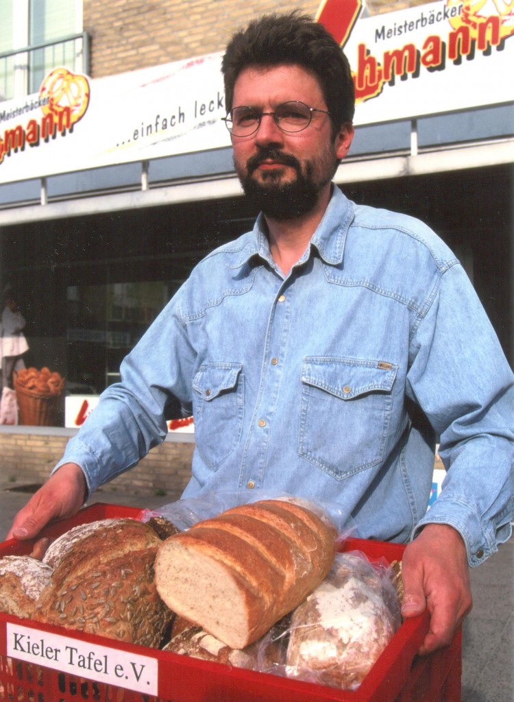 Der Vorsitzende kommt vom Bäcker